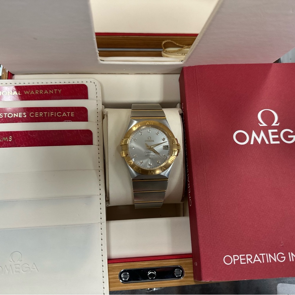 Omega Cream Card Holder with Red Accents